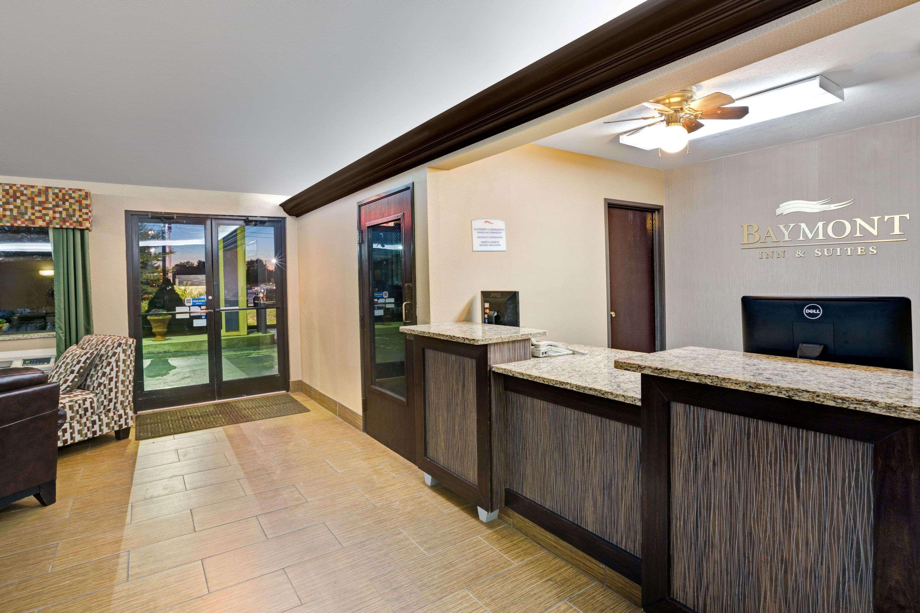 Hotel Clarion Pointe Harrodsburg Exterior foto