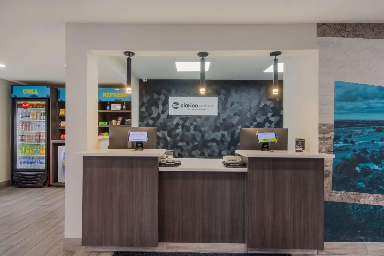 Hotel Clarion Pointe Harrodsburg Exterior foto