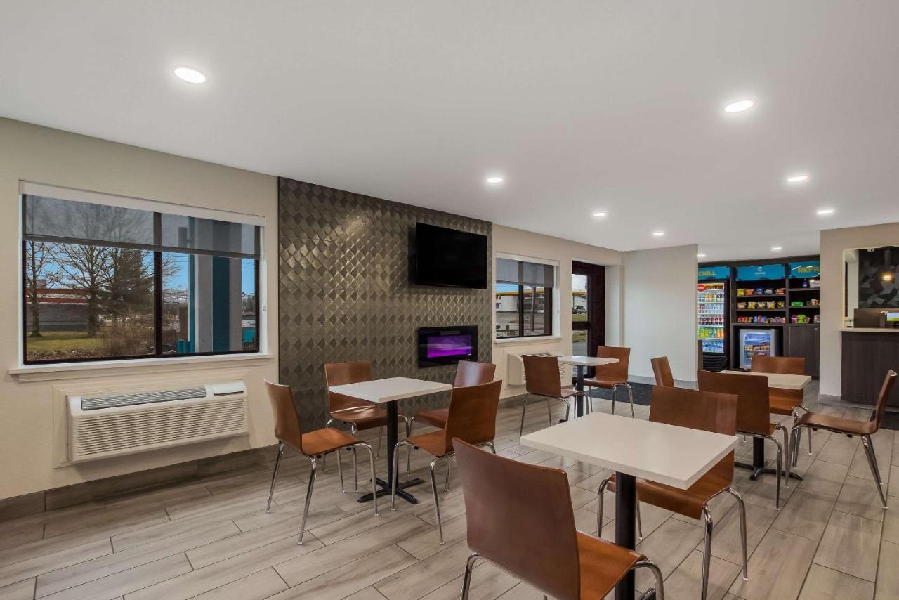 Hotel Clarion Pointe Harrodsburg Exterior foto