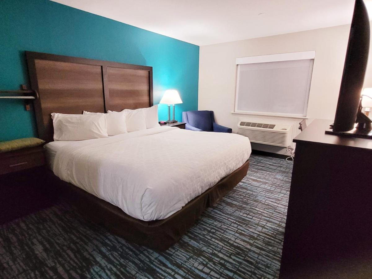 Hotel Clarion Pointe Harrodsburg Exterior foto