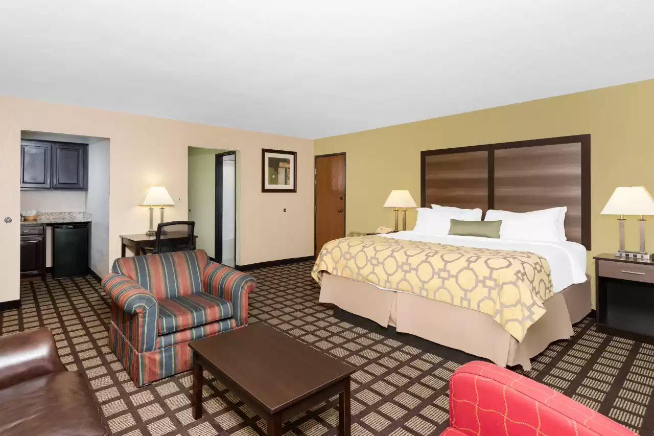 Hotel Clarion Pointe Harrodsburg Exterior foto